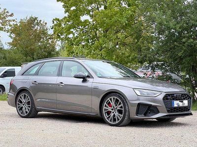 Grau Gebraucht 2020 Audi A4 S-Line Limousine | 33.600 € (Fairer Preis)