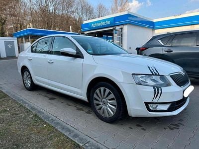 Gebraucht Skoda Octavia 105 PS (77 kW) 2013 Weiß Limousine