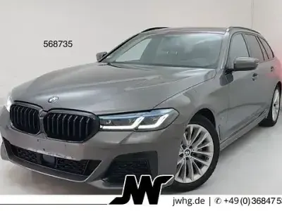 Gebraucht BMW 540 M Sport 340 PS (250 kW) 2022 Alvitgrau metallic Kombi