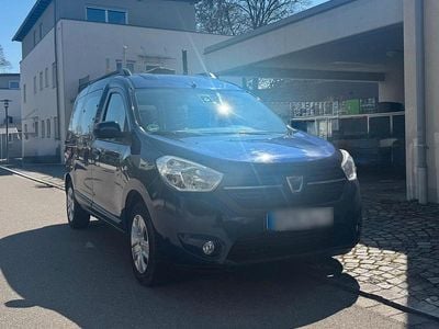 Usata Dacia Dokker Comfort 116 CV (85 kW) 2018 Blu Monovolume