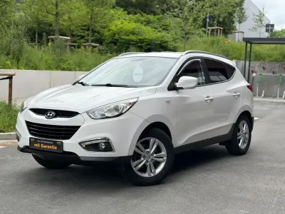 Gebraucht Hyundai ix35 Comfort 136 PS (100 kW) 2012 Weiß SUV