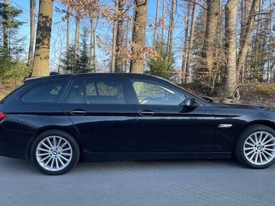 BMW 523