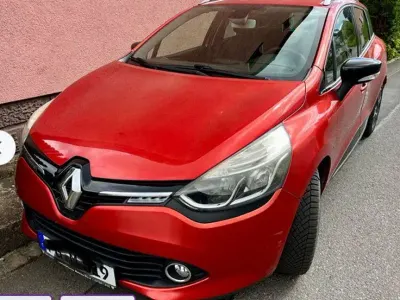 Używany Renault Clio IV Dynamique 90 KM (66 kW) 2015 Czerwony Hatchback