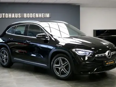 Gebraucht Mercedes GLA200 AMG line 163 PS (119 kW) 2020 Schwarz SUV