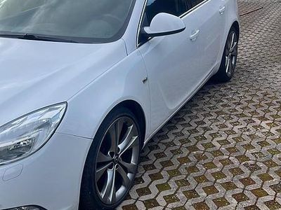 Second-hand Opel Insignia 198 CP (145 kW) 2012 Alb Break