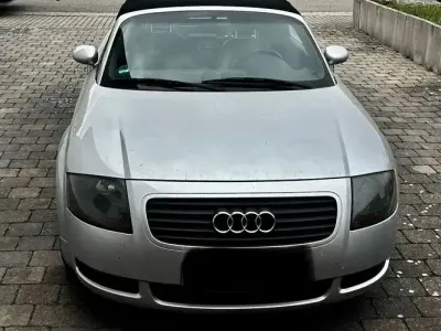 Gebraucht Audi TT Roadster Sport 150 PS (110 kW) 2002 Silber Cabrio