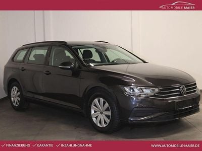 Gebraucht VW Passat 122 PS (89 kW) 2023 Grau Kombi