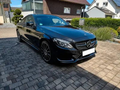 Gebraucht Mercedes C300 AMG 245 PS (180 kW) 2018 Schwarz Coupé