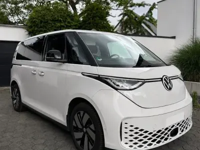 Gebraucht VW ID. Buzz Pro 150 kW (204 PS) 2024 Weiß Van / Kleinbus