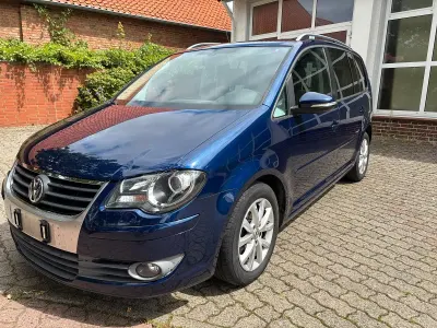 Gebraucht VW Touran 140 PS (102 kW) 2010 Blau Van / Kleinbus