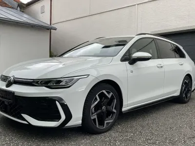 Używany VW Golf VIII R-line 150 KM (110 kW) 2025 Biały Kombi