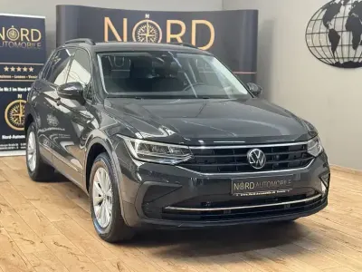 Gebraucht VW Tiguan Life 245 PS (180 kW) 2022 Uranograu SUV