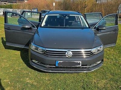 Gebraucht VW Passat 190 PS (139 kW) 2017 Grau Kombi
