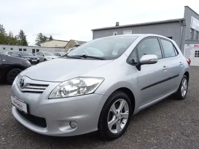 Gebraucht Toyota Auris Edition 126 PS (92 kW) 2011 Grau Kleinwagen