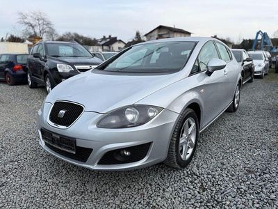 Gebraucht Seat Leon Reference 105 PS (77 kW) 2011 Silber Limousine