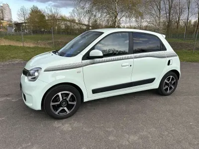Gebraucht Renault Twingo LIMITED 73 PS (53 kW) 2020 Kleinwagen