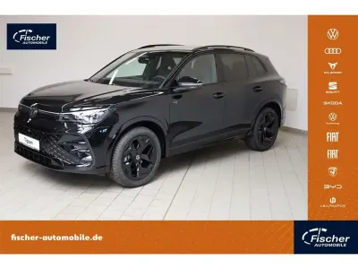 Neu VW Tiguan R-line 150 PS (110 kW) 2026 Grenadillschwarz metallic SUV