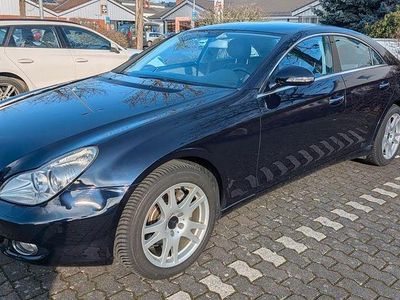 Blau Gebraucht 2005 Mercedes CLS500 Coupé | 15.750 €