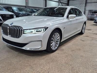 Gebraucht BMW 745e M Sport 286 PS (210 kW) 2021 Weiß Limousine