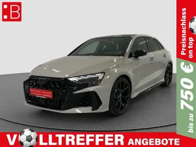 Gebraucht Audi RS3 Sport 400 PS (294 kW) 2026 Beige Limousine
