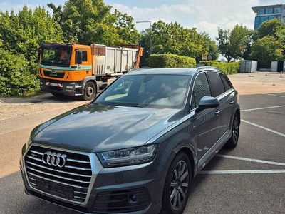 Gebraucht Audi Q7 Ambiente 272 PS (200 kW) 2016 Grau SUV