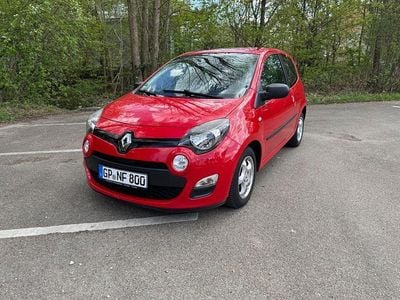 Begagnad Renault Twingo 75 HK (55 kW) 2014 Röd Halvkombi