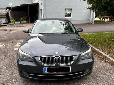 BMW 523