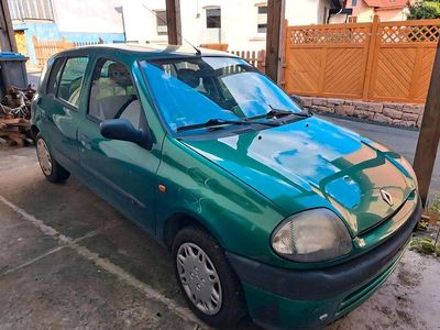 Renault Clio II