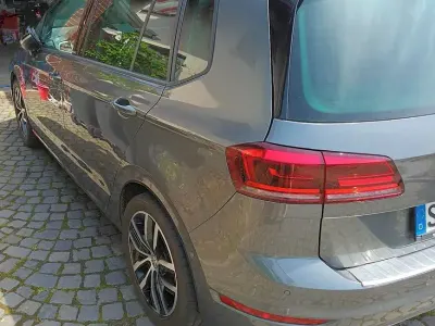 Używany VW Golf Sportsvan IQ Drive 116 KM (85 kW) 2019 Szary Minivan