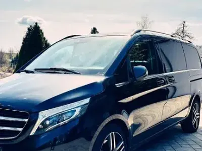 Gebraucht Mercedes V250 Avantgarde 190 PS (139 kW) 2016 Schwarz Van / Kleinbus