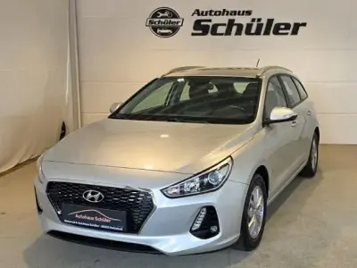 Gebraucht Hyundai i30 120 PS (88 kW) 2018 Silber Kombi