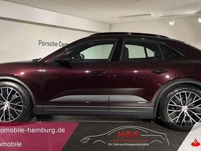Gebraucht Porsche Macan 4 Electric 300 kW (408 PS) 2025 Kupferrubin SUV