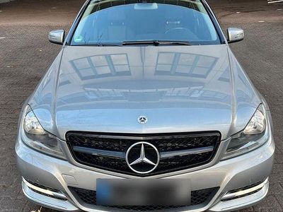 Gebraucht Mercedes C250 204 PS (150 kW) 2012 Grau Limousine