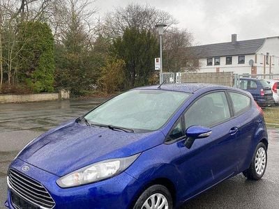 Gebraucht Ford Fiesta Trend 60 PS (44 kW) 2014 Blau Kleinwagen