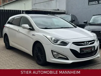 Gebraucht Hyundai i40 Premium 136 PS (100 kW) 2012 Weiß Kombi