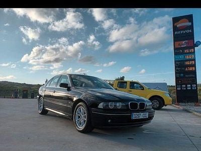 Schwarz Gebraucht 2002 BMW 520 Exclusive Limousine | 5.300 €