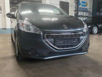 Gebraucht Peugeot 208 82 PS (60 kW) 2014 Grau Kleinwagen