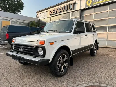 Gebraucht Lada niva 83 PS (61 kW) 2023 Weiß SUV