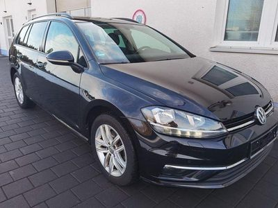 Gebraucht VW Golf VII Comfortline 150 PS (110 kW) 2020 Schwarz Kombi