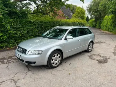 Gebraucht Audi A4 Basis 131 PS (96 kW) 2004 Silber Kombi