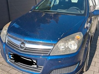 Gebraucht Opel Astra Edition 125 PS (91 kW) 2008 Blau Limousine