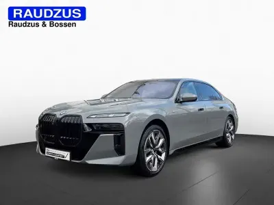Gebraucht BMW 740 M Sport 286 PS (210 kW) 2025 Grau Limousine