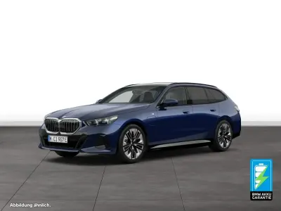 Usata BMW 530e M Sport 299 CV (219 kW) 2025 Blu Station wagon