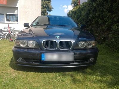 BMW 525