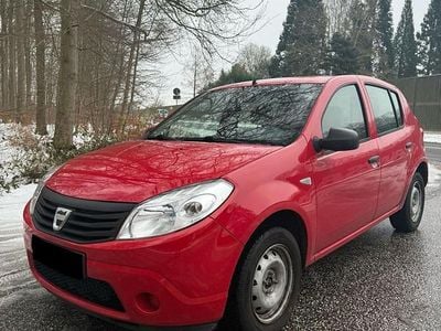 Gebraucht Dacia Sandero 75 PS (55 kW) 2009 Rot Kleinwagen