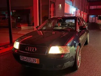 Gebraucht Audi A6 155 PS (114 kW) 2002 Blau Kombi