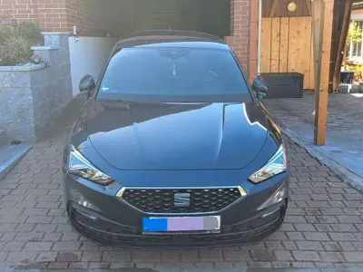 Usata Seat Leon XCELLENCE 150 CV (110 kW) 2021 Grigio Berlina