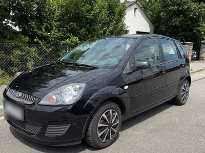 Gebraucht Ford Fiesta 80 PS (58 kW) 2008 Schwarz Limousine