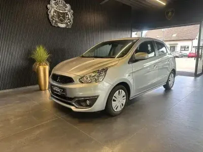 Gebraucht Mitsubishi Space Star Top 80 PS (58 kW) 2018 Silber Kleinwagen