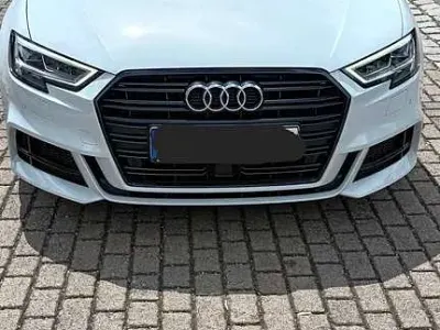 Gebraucht Audi A3 Ambiente 150 PS (110 kW) 2019 Weiß Limousine